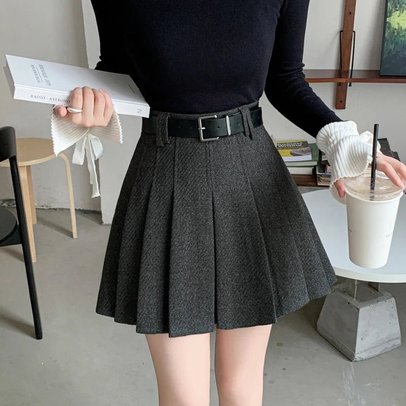 Vintage Women’s Pleated Mini Skirt High Waist Woolen Skater with Shorts Belt Winter