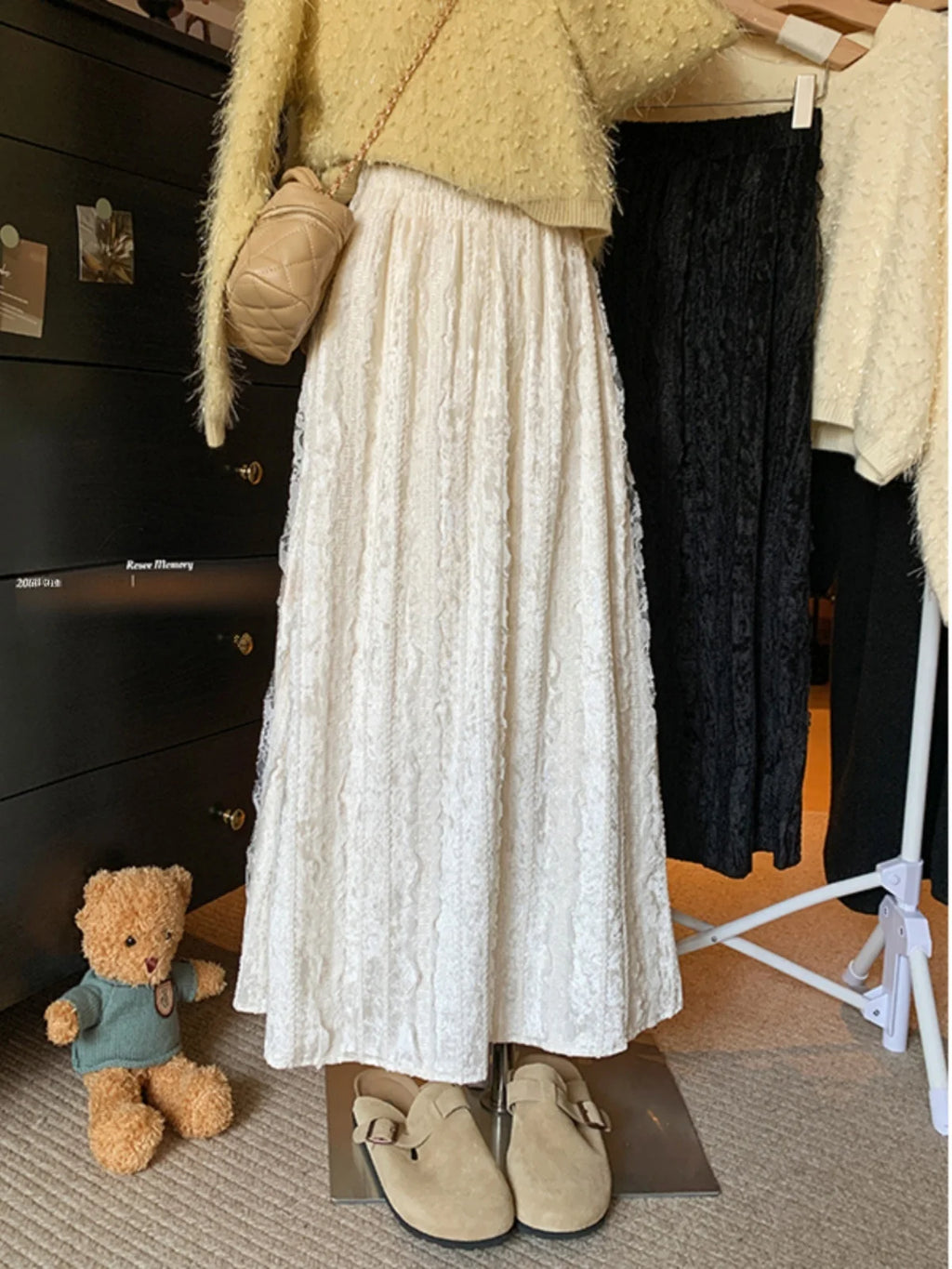 Women’s High Waist Velvet A-Line Skirt Lace Patchwork Embroidery Soft  Winter 2025